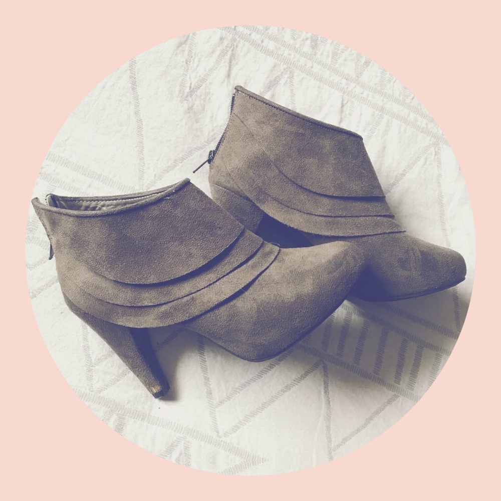 gray faux suede heeled booties grey ankle boots 8
